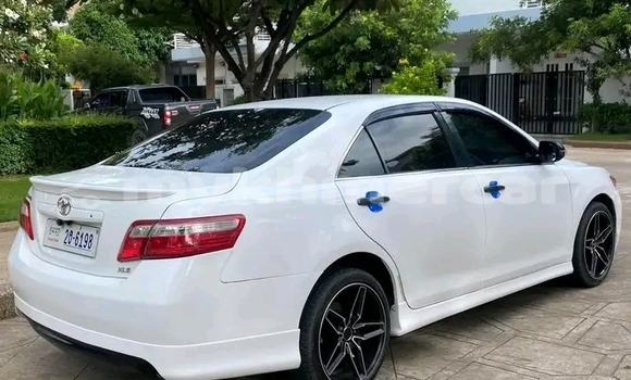 Buy Used Toyota Camry White Car in Cheom Ksan in Preah Vihear Province Buy Used Toyota Camry White Car in Cheom Ksan in Preah Vihear Province