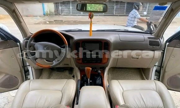 Buy Used Lexus LX 450 Other Car in Cheom Ksan in Preah Vihear Province Buy Used Lexus LX 450 Other Car in Cheom Ksan in Preah Vihear Province