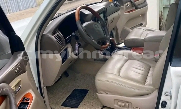 Buy Used Lexus LX 450 Other Car in Cheom Ksan in Preah Vihear Province Buy Used Lexus LX 450 Other Car in Cheom Ksan in Preah Vihear Province