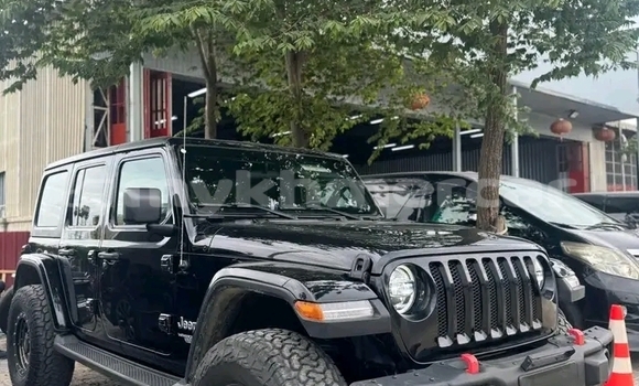 Buy Used Jeep Wrangler Black Car in Poipet in Banteay Meanchey Province Buy Used Jeep Wrangler Black Car in Poipet in Banteay Meanchey Province