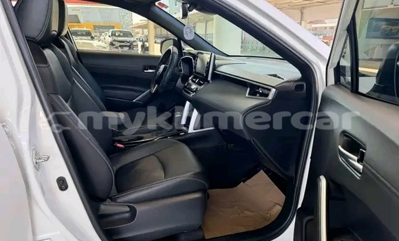 Buy Used Toyota Corolla White Car in Phnom Srok in Banteay Meanchey Province Buy Used Toyota Corolla White Car in Phnom Srok in Banteay Meanchey Province