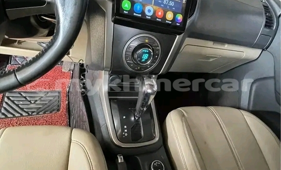 Buy Used Chevrolet Corolado White Car in Prey Veng in Prey Veng Province Buy Used Chevrolet Corolado White Car in Prey Veng in Prey Veng Province