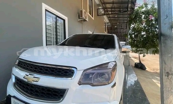 Buy Used Chevrolet Corolado White Car in Prey Veng in Prey Veng Province Buy Used Chevrolet Corolado White Car in Prey Veng in Prey Veng Province