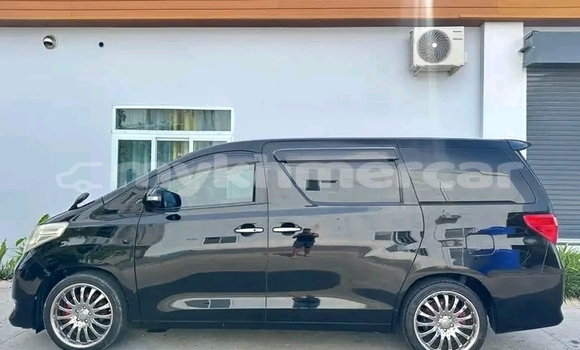 Buy Used Toyota Alphard Black Car in Khŭm Sráng in Kampong Speu Province Buy Used Toyota Alphard Black Car in Khŭm Sráng in Kampong Speu Province