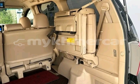 Buy Used Toyota Alphard Black Car in Khŭm Sráng in Kampong Speu Province Buy Used Toyota Alphard Black Car in Khŭm Sráng in Kampong Speu Province