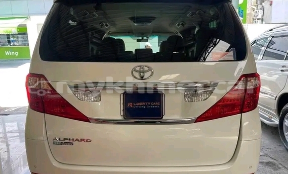 Acheter Occasion Voiture Toyota Alphard Blanc à Kratié, Kratie Province Acheter Occasion Voiture Toyota Alphard Blanc à Kratié, Kratie Province