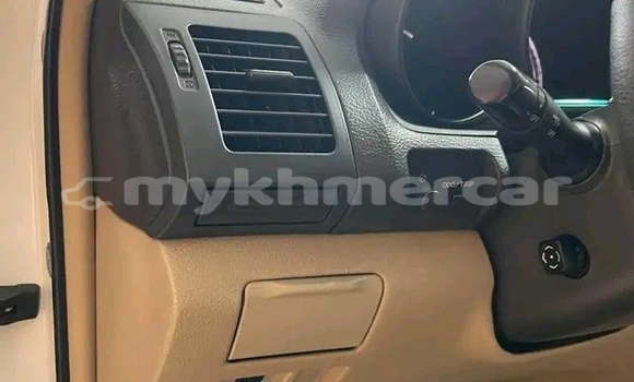 Acheter Occasion Voiture Lexus RX Blanc à Cheom Ksan, Preah Vihear Province Acheter Occasion Voiture Lexus RX Blanc à Cheom Ksan, Preah Vihear Province