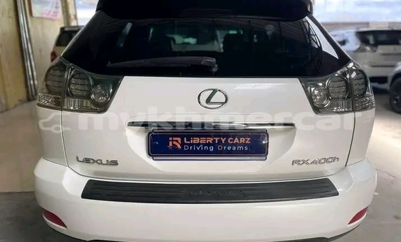 Acheter Occasion Voiture Lexus RX Blanc à Cheom Ksan, Preah Vihear Province Acheter Occasion Voiture Lexus RX Blanc à Cheom Ksan, Preah Vihear Province