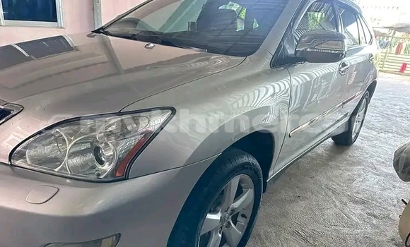 Acheter Occasion Voiture Lexus RX 330 Autre à Cheom Ksan, Preah Vihear Province Acheter Occasion Voiture Lexus RX 330 Autre à Cheom Ksan, Preah Vihear Province