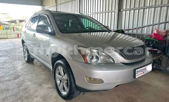 Acheter Occasion Voiture Lexus RX 330 Autre à Cheom Ksan, Preah Vihear Province Acheter Occasion Voiture Lexus RX 330 Autre à Cheom Ksan, Preah Vihear Province