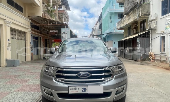 Buy Used Ford Everest Silver Car in Phnom Penh in Phnom Penh Buy Used Ford Everest Silver Car in Phnom Penh in Phnom Penh