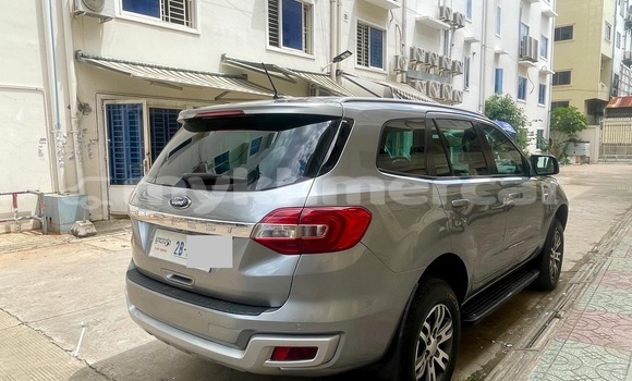 Buy Used Ford Everest Silver Car in Phnom Penh in Phnom Penh Buy Used Ford Everest Silver Car in Phnom Penh in Phnom Penh