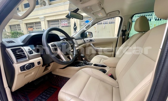 Buy Used Ford Everest Silver Car in Phnom Penh in Phnom Penh Buy Used Ford Everest Silver Car in Phnom Penh in Phnom Penh