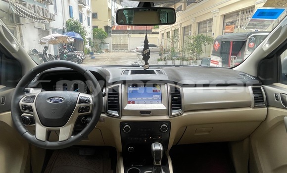 Buy Used Ford Everest Silver Car in Phnom Penh in Phnom Penh Buy Used Ford Everest Silver Car in Phnom Penh in Phnom Penh