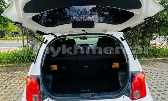 Buy Used Toyota Scion TC White Car in Phnom Srok in Banteay Meanchey Province Buy Used Toyota Scion TC White Car in Phnom Srok in Banteay Meanchey Province