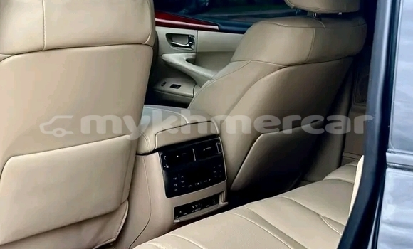 Buy Used Lexus LX 570 Other Car in Chbar Mon in Kampong Speu Province Buy Used Lexus LX 570 Other Car in Chbar Mon in Kampong Speu Province