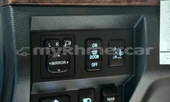 Buy Used Toyota Tundra White Car in Cheom Ksan in Preah Vihear Province Buy Used Toyota Tundra White Car in Cheom Ksan in Preah Vihear Province