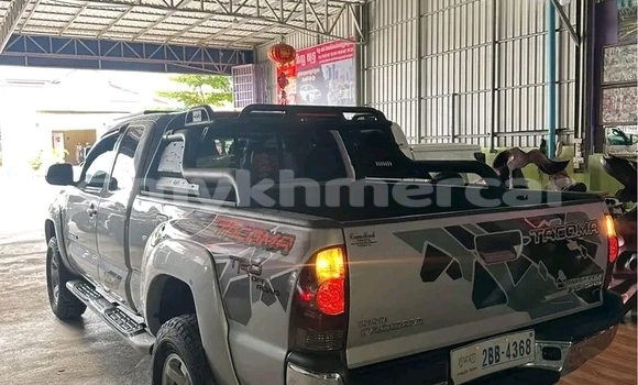 Buy Used Toyota Tacoma White Car in Cheom Ksan in Preah Vihear Province Buy Used Toyota Tacoma White Car in Cheom Ksan in Preah Vihear Province
