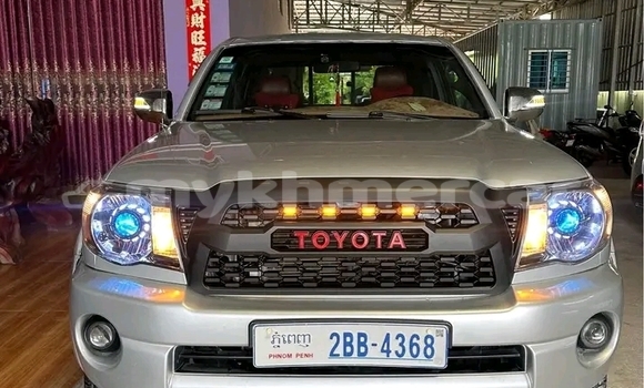 Buy Used Toyota Tacoma White Car in Cheom Ksan in Preah Vihear Province Buy Used Toyota Tacoma White Car in Cheom Ksan in Preah Vihear Province