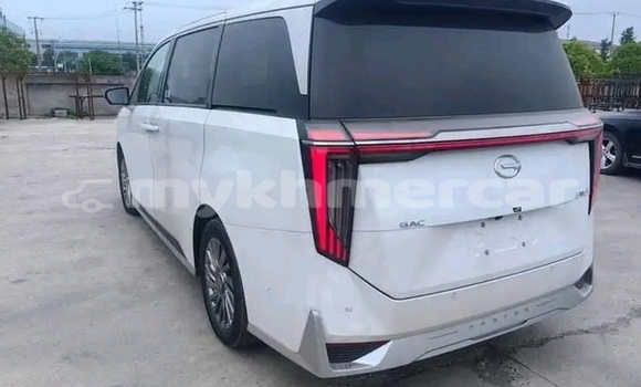 Buy Used GAC Trumpchi GS8 White Car in Cheom Ksan in Preah Vihear Province Buy Used GAC Trumpchi GS8 White Car in Cheom Ksan in Preah Vihear Province