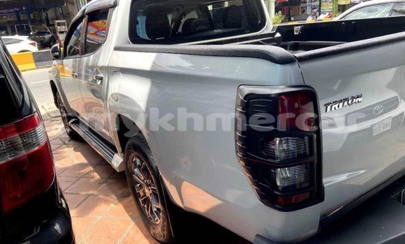 Acheter Occasion Voiture Mitsubishi Triton Autre à Amleang, Kampong Speu Province Acheter Occasion Voiture Mitsubishi Triton Autre à Amleang, Kampong Speu Province