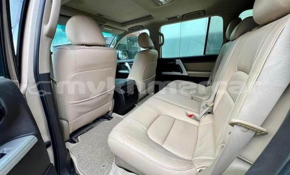 Buy Used Toyota Land Cruiser Other Car in Amleang in Kampong Speu Province Buy Used Toyota Land Cruiser Other Car in Amleang in Kampong Speu Province