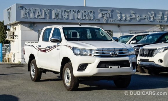 Acheter Import Voiture Toyota Hilux Blanc à Import - Dubai, Kampot Province Acheter Import Voiture Toyota Hilux Blanc à Import - Dubai, Kampot Province