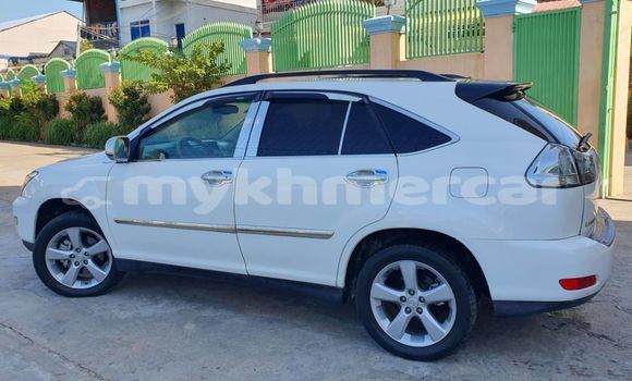 Acheter Occasion Voiture Toyota RAV4 Autre à Bavet, Svay Rieng Province Acheter Occasion Voiture Toyota RAV4 Autre à Bavet, Svay Rieng Province