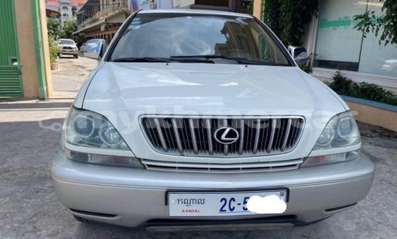 Acheter Occasion Voiture Toyota RAV4 Autre à Bavet, Svay Rieng Province Acheter Occasion Voiture Toyota RAV4 Autre à Bavet, Svay Rieng Province