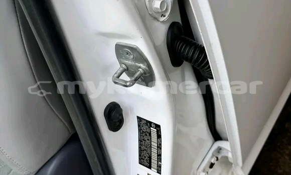 ទិញ បានប្រើ Toyota Prius White ឡាន} ក្នុង Chbar Mon ក្នុង Kampong Speu Province ទិញ បានប្រើ Toyota Prius White ឡាន} ក្នុង Chbar Mon ក្នុង Kampong Speu Province