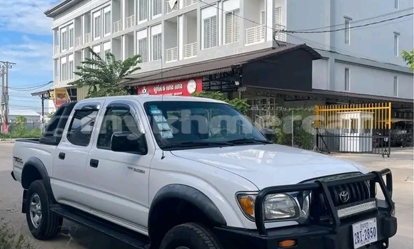ទិញ បានប្រើ Toyota Tacoma White ឡាន} ក្នុង Banteay Meanchey ក្នុង Banteay Meanchey Province ទិញ បានប្រើ Toyota Tacoma White ឡាន} ក្នុង Banteay Meanchey ក្នុង Banteay Meanchey Province