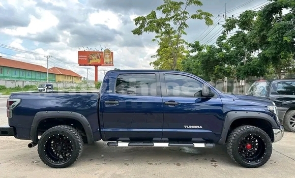Buy Used Toyota Tundra Black Car in Banlung in Ratanakiri Province Buy Used Toyota Tundra Black Car in Banlung in Ratanakiri Province