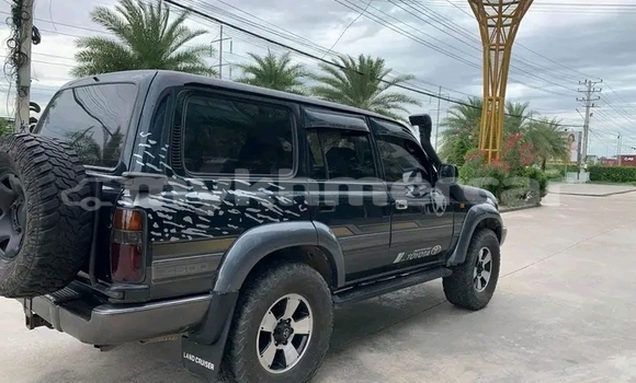 Buy Used Toyota Highlander Black Car in Chbar Mon in Kampong Speu Province Buy Used Toyota Highlander Black Car in Chbar Mon in Kampong Speu Province