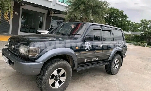 Buy Used Toyota Highlander Black Car in Chbar Mon in Kampong Speu Province Buy Used Toyota Highlander Black Car in Chbar Mon in Kampong Speu Province