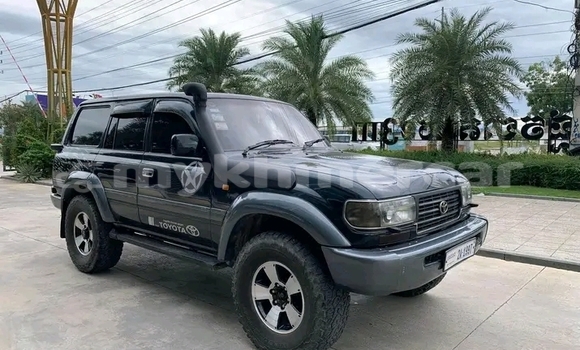 Buy Used Toyota Highlander Black Car in Chbar Mon in Kampong Speu Province Buy Used Toyota Highlander Black Car in Chbar Mon in Kampong Speu Province