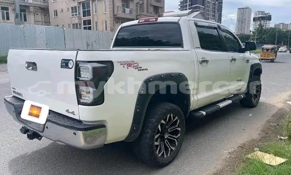 Buy Used Toyota Tundra White Car in Cheom Ksan in Preah Vihear Province Buy Used Toyota Tundra White Car in Cheom Ksan in Preah Vihear Province