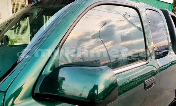 Buy Used Toyota Tacoma Green Car in Cheom Ksan in Preah Vihear Province Buy Used Toyota Tacoma Green Car in Cheom Ksan in Preah Vihear Province