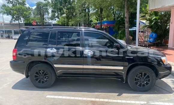 Buy Used Toyota Camry Black Car in Cheom Ksan in Preah Vihear Province Buy Used Toyota Camry Black Car in Cheom Ksan in Preah Vihear Province