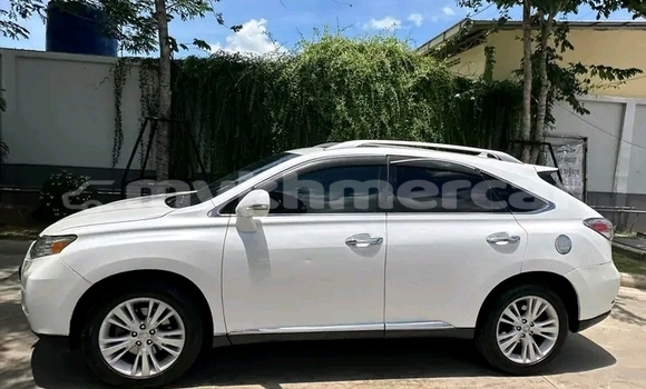 Buy Used Lexus RX 350 White Car in Cheom Ksan in Preah Vihear Province Buy Used Lexus RX 350 White Car in Cheom Ksan in Preah Vihear Province