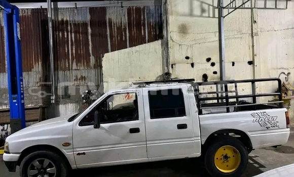 Buy Used Isuzu Axiom White Car in Chbar Mon in Kampong Speu Province Buy Used Isuzu Axiom White Car in Chbar Mon in Kampong Speu Province