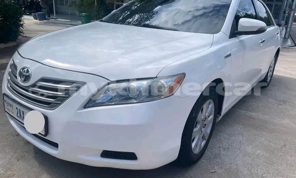 Buy Used Toyota Camry White Car in Cheom Ksan in Preah Vihear Province Buy Used Toyota Camry White Car in Cheom Ksan in Preah Vihear Province