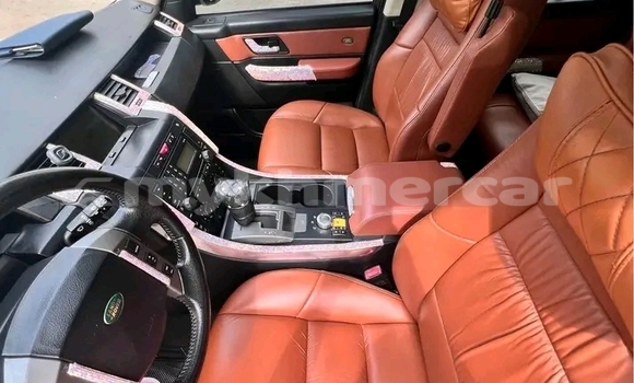 Buy Used Range Rover Evoque White Car in Chbar Mon in Kampong Speu Province Buy Used Range Rover Evoque White Car in Chbar Mon in Kampong Speu Province