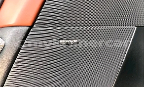 Buy Used Range Rover Evoque White Car in Chbar Mon in Kampong Speu Province Buy Used Range Rover Evoque White Car in Chbar Mon in Kampong Speu Province