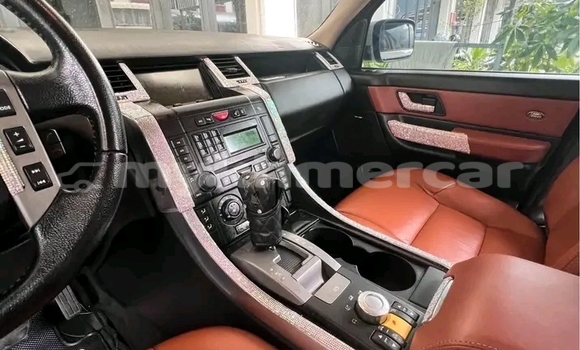 Buy Used Range Rover Evoque White Car in Chbar Mon in Kampong Speu Province Buy Used Range Rover Evoque White Car in Chbar Mon in Kampong Speu Province