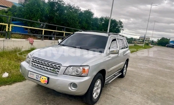 Buy Used Toyota Highlander White Car in KratiΓ© in KratiΓ© Province Buy Used Toyota Highlander White Car in KratiΓ© in KratiΓ© Province