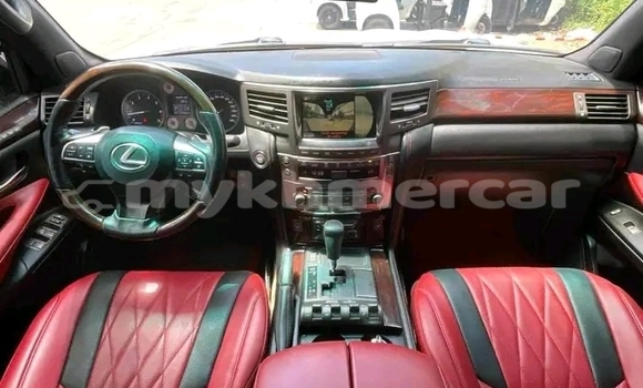 Buy Used Lexus LX 570 White Car in Cheom Ksan in Preah Vihear Province Buy Used Lexus LX 570 White Car in Cheom Ksan in Preah Vihear Province