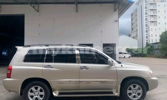 Buy Used Toyota Highlander Other Car in Kratié in Kratié Province Buy Used Toyota Highlander Other Car in Kratié in Kratié Province