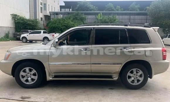 Buy Used Toyota Highlander Other Car in Kratié in Kratié Province Buy Used Toyota Highlander Other Car in Kratié in Kratié Province