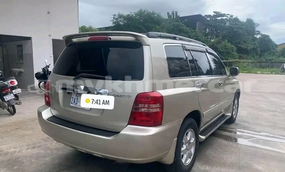 Buy Used Toyota Highlander Other Car in Kratié in Kratié Province Buy Used Toyota Highlander Other Car in Kratié in Kratié Province