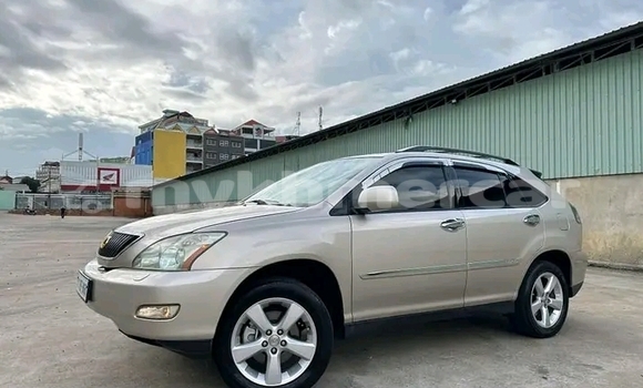 Buy Used Lexus RX 330 Other Car in Cheom Ksan in Preah Vihear Province Buy Used Lexus RX 330 Other Car in Cheom Ksan in Preah Vihear Province